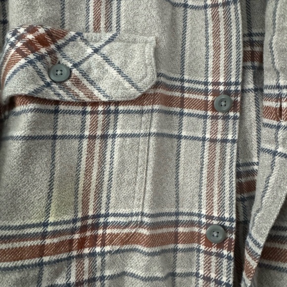 Men’s Patagonia flannel button down - Picture 7 of 9